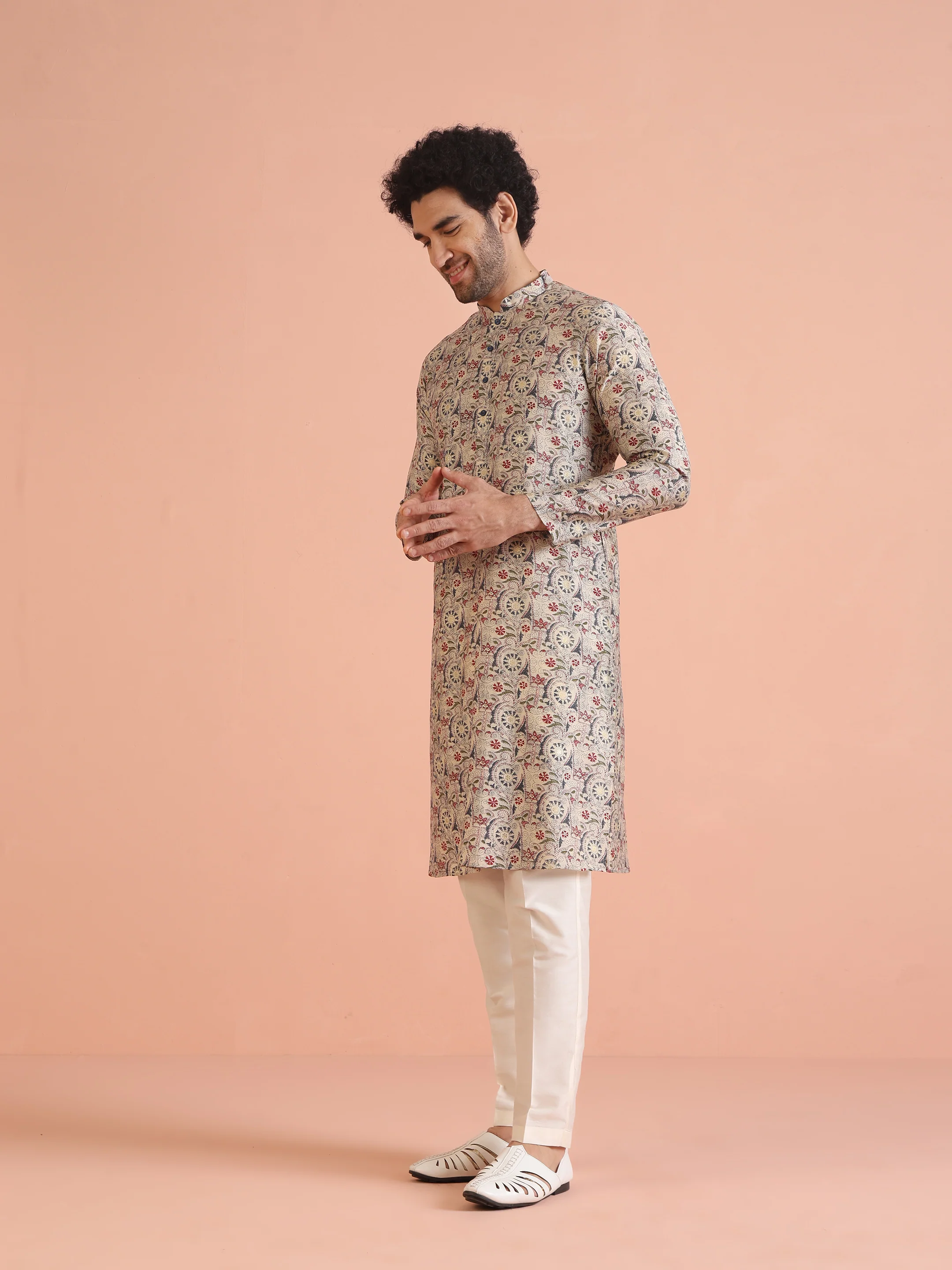 Multicolor Beige Printed Cotton Kurta - Image 3
