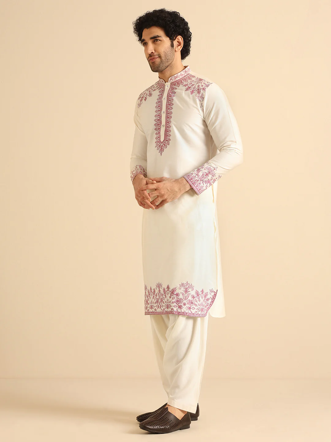 Cream Silk Blend Pink Embroidered Kurta - Image 3