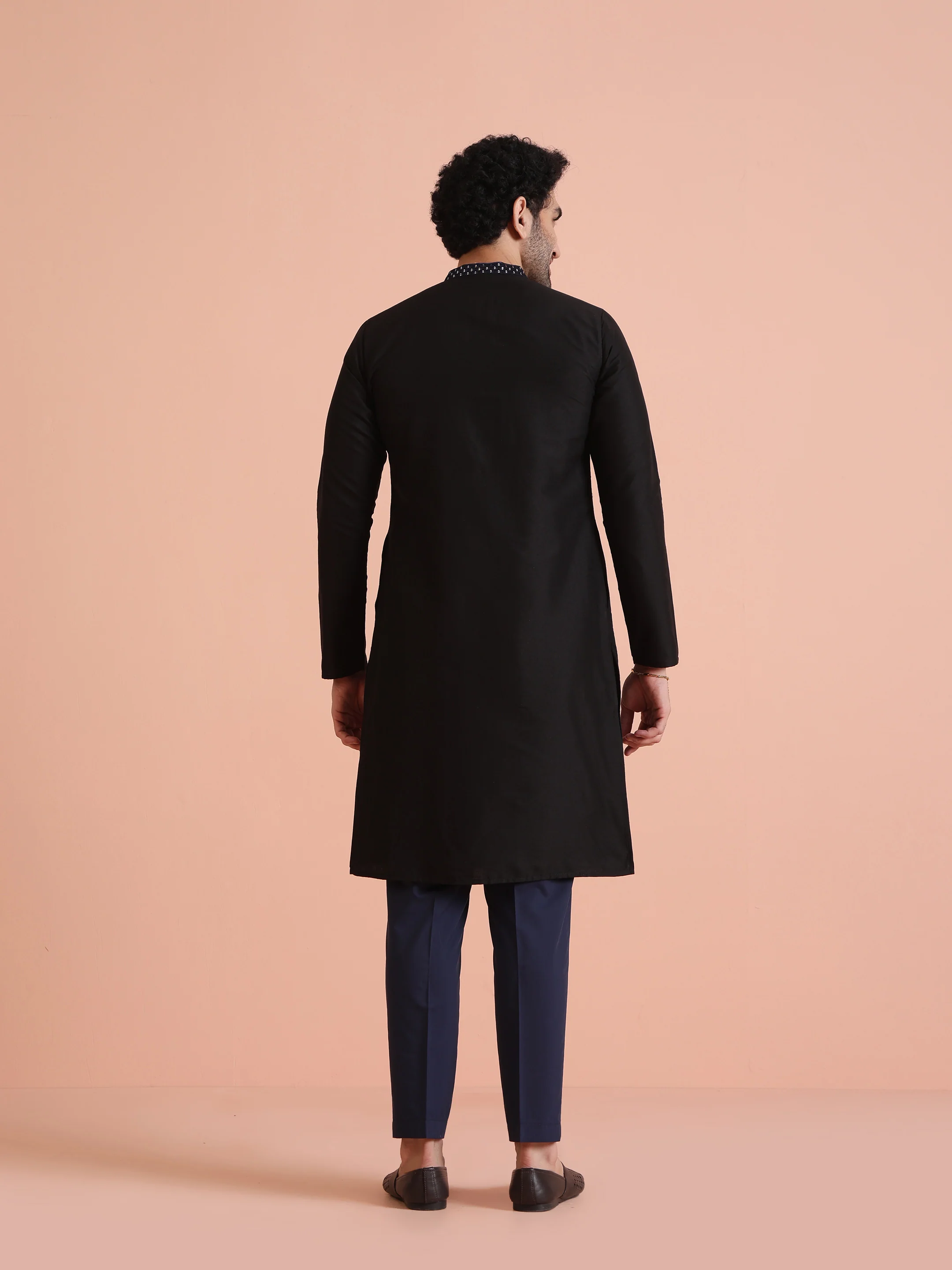 Navy Blue Embellished Kurta Set - Image 4